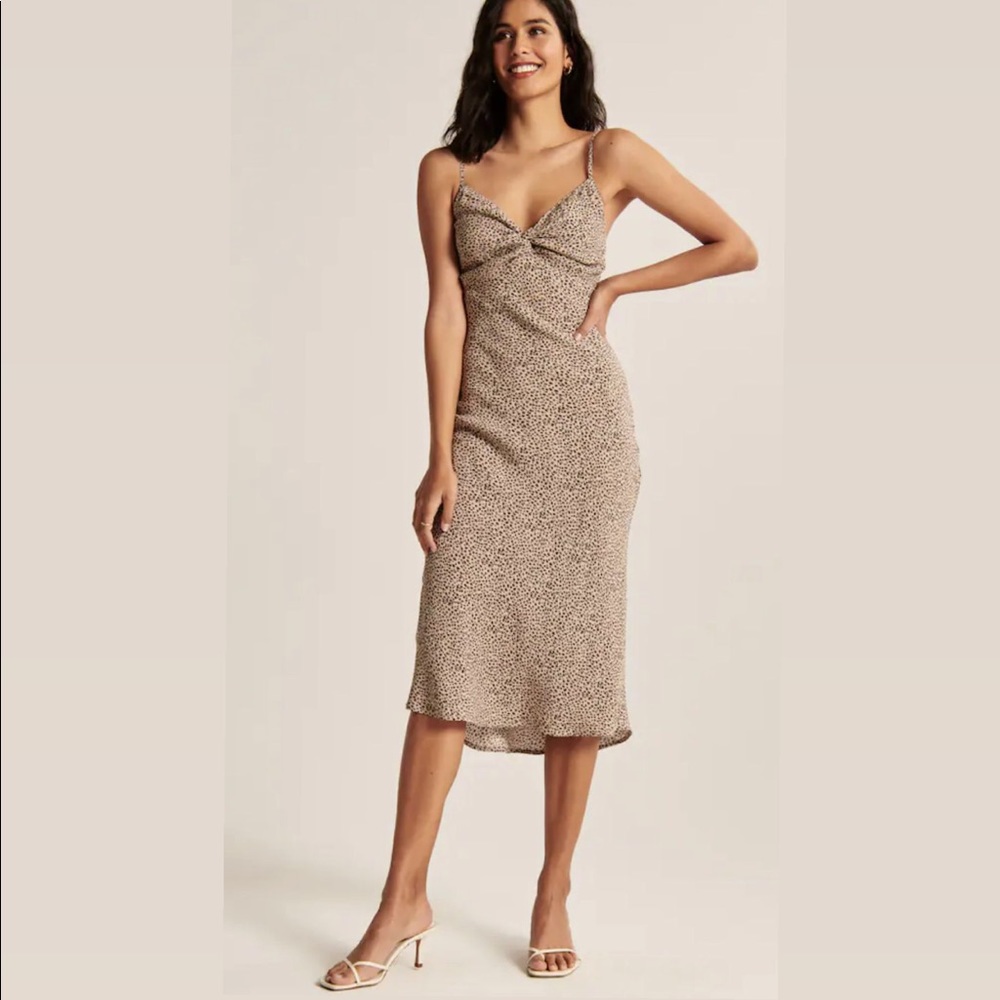 NWT Abercrombie & Fitch Knot-Front Slip Midi Dress size small.